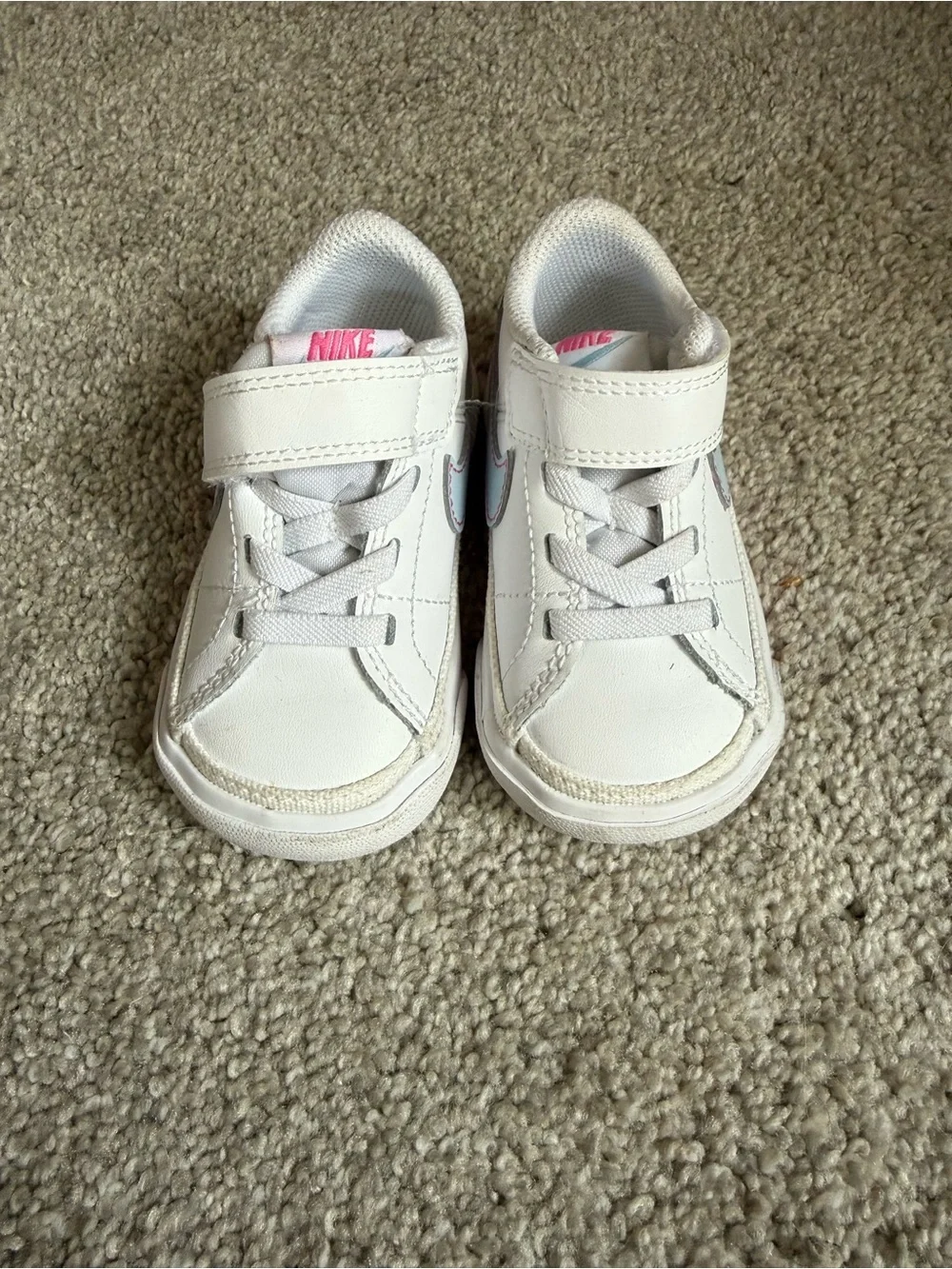 Nike White and Pink Toddler Sneakers with Velcro Strap